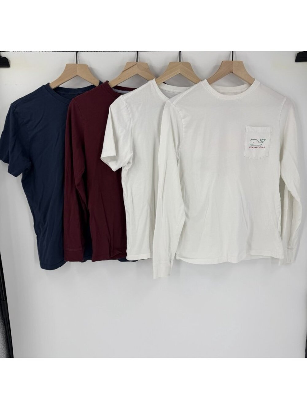 Bundle of 4 Boys Vineyard Vines Whale Logo Cotton T-Shirts Large (16) Youth